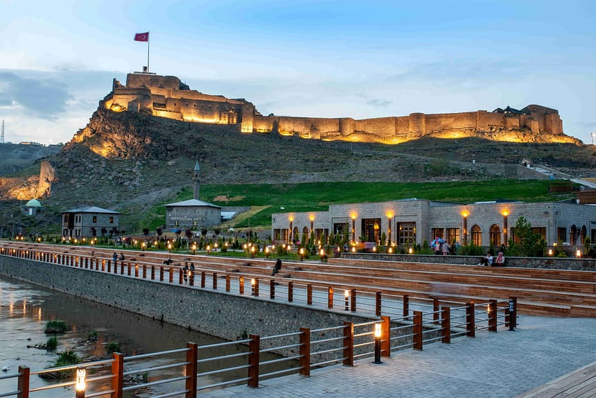 karskalesi 50 Yıl Sonra Kars ve Zuhur Eden Yeni Dünya
